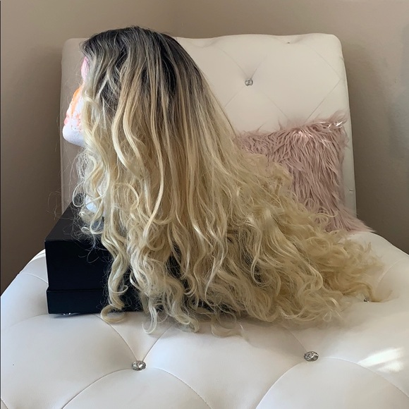 NWT ManeConcept BrownSugar Seamless Lace Front Wig - Picture 4 of 8